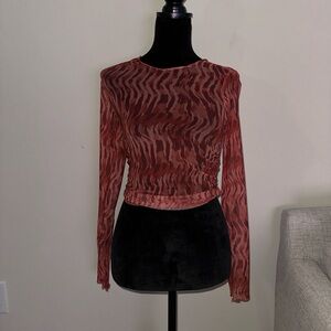Mesh Zara top with tag never worn in perfect condition